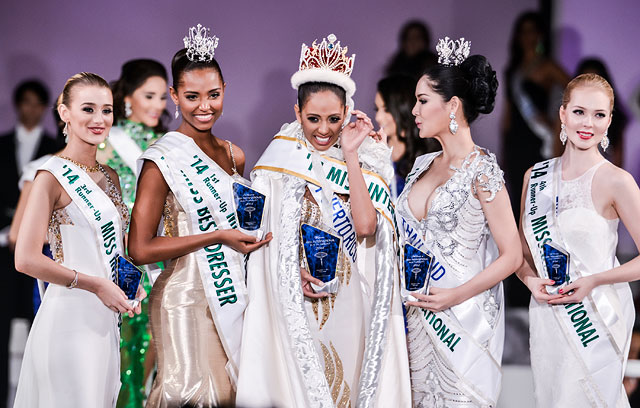 Валери Хернандес (Пуэрто-Рико) - Miss International 2014 (в центре)