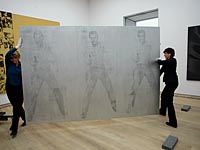 На аукционе в Нью-Йорке две картины Энди Уорхолла проданы за 151 млн долларов 