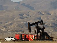 Россия рассматривает возможность сократить добычу нефти 