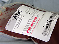 FDA планирует разрешить геям быть донорами крови
