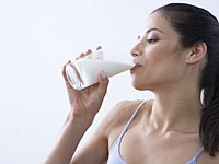 Ученым удалось сделать синтетическое молоко из ДНК коровы