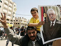 Опрос: две трети палестинцев боятся критиковать Махмуда Аббаса