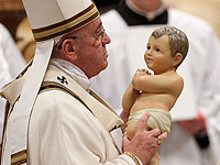 Папа Римский Франциск. Ватикан, 24 декабря 2014 года