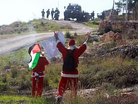 Демонстрация "Санта-Клаусов" под Билином, 26.12.2014