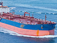 Иранская эскадра спасла от пиратов танкер в Красном море