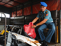 Обнаружена основная часть фюзеляжа разбившегося самолета AirAsia Indonesia