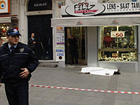 Известный писатель и публицист армянского происхождения был застрелен в 2007 году у входа в редакцию возглавляемой им газеты "Агос". Стамбул, 19 января 2007 года