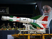 Иранская ракета на параде в Тегеране   