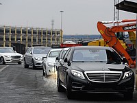 Власти Туркмении негласно запретили ввоз в страну черных автомобилей