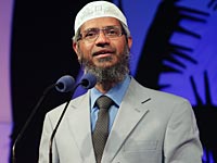 Проповедник, обвинивший США в организации 11 сентября, удостоен награды за служение исламу