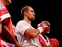 Бокс: в Монреале победили российский и украинский тяжеловесы
