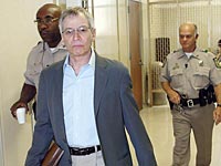 Роберт Дарст в суде. 2003 год   