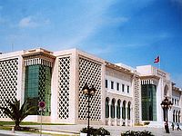 Тунисские власти арестовали более 20 подозреваемых по делу о теракте в музее
