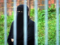 Изнасилованную жительницу Саудовской Аравии приговорили к порке за оскорбление нравственности
