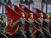 Репетиция Парада Победы в Москве в 2008 году 