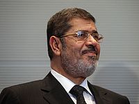 Египетский суд приговорил экс-президента Мурси к 20 годам тюрьмы