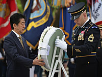 Синдзо Абэ в Вашингтоне. 27 апреля 2015 года