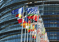 Европарламент одобрил проект резолюции об ужесточении санкций против России
