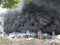 Пожар на фабрике резиновой обуви в Маниле: множество жертв  