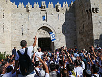Марш с флагами в Иерусалиме: столкновения между арабами и евреями