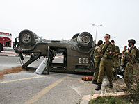 В Негеве перевернулся армейский автомобиль: пострадали трое военнослужащих