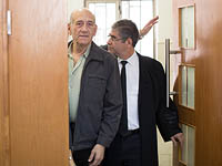 Эхуд Ольмерт в суде. 5 мая 2015 года
