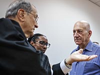 Эхуд Ольмерт в суде. 25 мая 2015 года