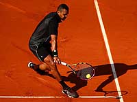 Открытый чемпионат Франции: Роджер Федерер победил, Дуди Села проиграл