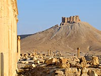 ИГ успокаивает: "Мы уничтожим языческие статуи Пальмиры, но не тронем город"