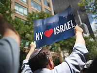 Тысячи американцев принимают участие в Марше солидарности с Израилем на Манхеттене