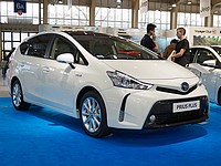В Израиле стартовали продажи обновленного гибридного универсала Toyota Prius+