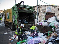 Из квартиры иерусалимской старушки вывезли 7,5 тонн мусора