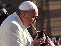 Папа Римский боролся с высотной болезнью с помощью коки