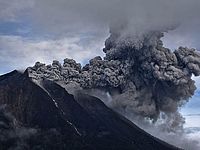 Рейсы на остров Бали отменены из-за пробудившегося вулкана