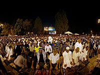 Ночь аль-Кадра или Ночь предопределения - мусульманский праздник, отмечаемый в 27-ю ночь Рамадана в честь открытия Мухаммаду первой суры Корана в 610 году