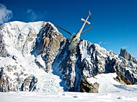 В швейцарских Альпах разбился вертолет	