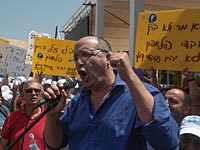 Ави Нисанкорен на демонстрации профсоюзов в Тель-Авиве. 16 июля 2015 года