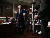 Госсекретарь Джон Керри на заседании комитета Сената. 23.07.2015