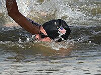 Первую золотую медаль чемпионата мира по водным  видам спорта завоевала американка