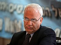 Саиб Арикат опроверг сообщения израильских СМИ о скорой отставке Аббаса