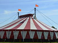 В Нью-Хэмпшире обрушился цирковой шатер: 2 человека погибли