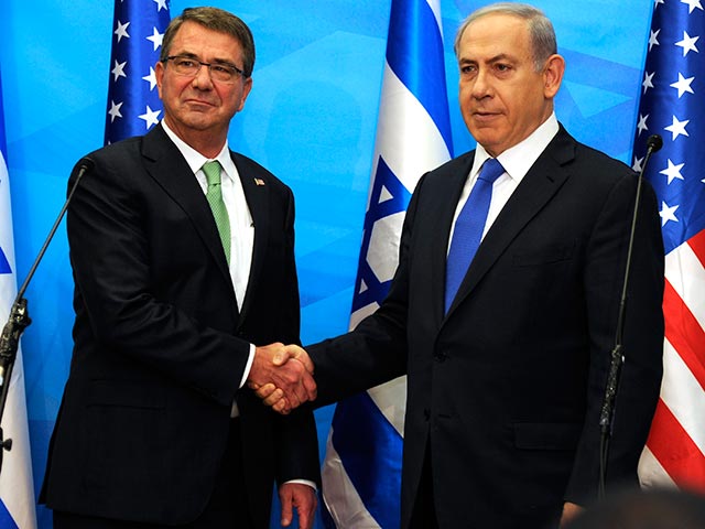 Министр обороны США Эштон Картер и Биньямин Нетаниягу в Иерусалиме. 21 июля 2015 года   