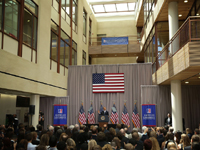Барак Обама в Американском университете в Вашингтоне