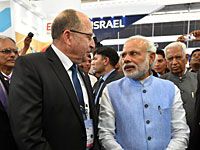 Министр обороны Израиля Моше Яалон и премьер-министр Индии Нарендра Моди