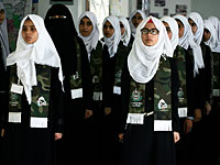 ХАМАС открыл двери летнего военного лагеря для девочек-подростков