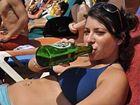 В 2010-м 62% возлагали на "олим" ответственность за широкое распространение алкоголизма среди израильской молодежи