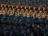 Власти КНР намерены сократить численность армии на 300 тысяч человек