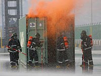 Пожар в порту Гонконга: есть пострадавшие
