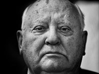 Михаил Горбачев 1 апреля 2013 года на премьере фильма "Трудно быть богом"