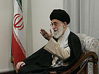 Аятолла Хаменеи призвал вынести ядерное соглашение на рассмотрение парламента